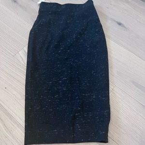 BNWT Aritzia Lis skirt